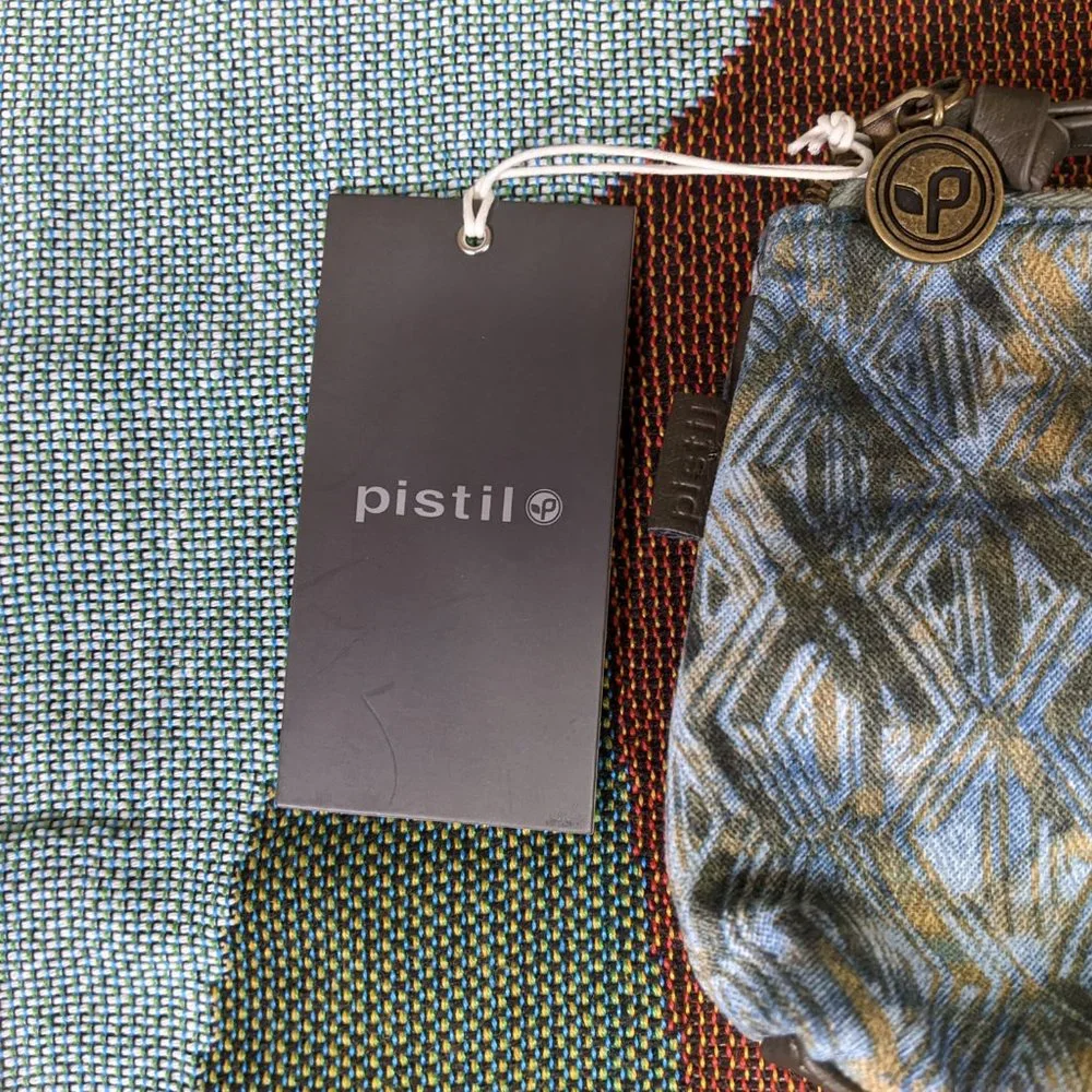 Pistil Women's Mystic All Mine Accessory Cosmetic Pouch Purse - Picture 4 of 6